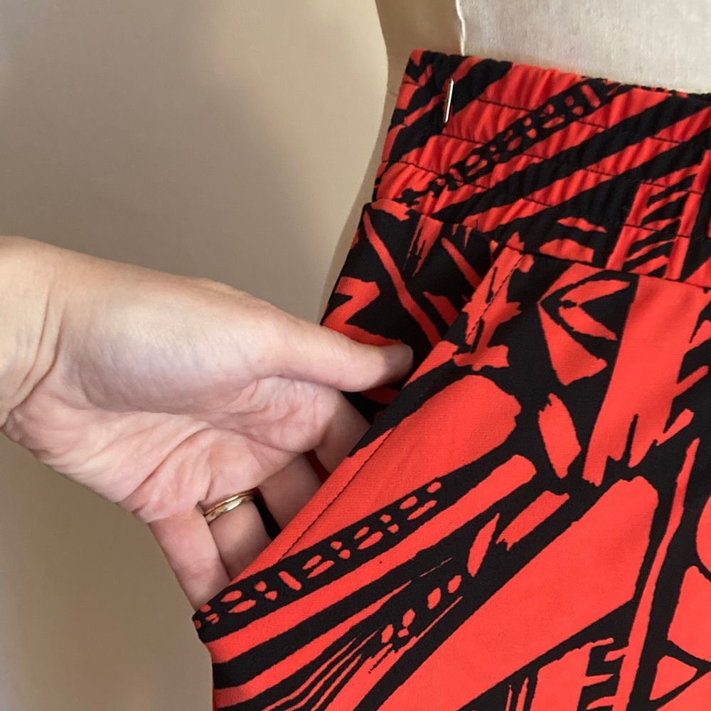 IMAN Global Chic Abstract Key-hole Samoan Puletasi style print Resort Cape - Picture 10 of 15